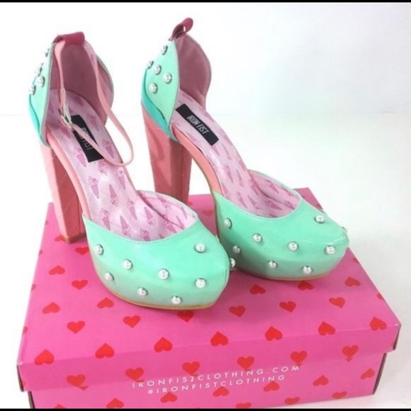 Iron Fist LICK ME PLATFORM HEELS - Picture 3 of 7